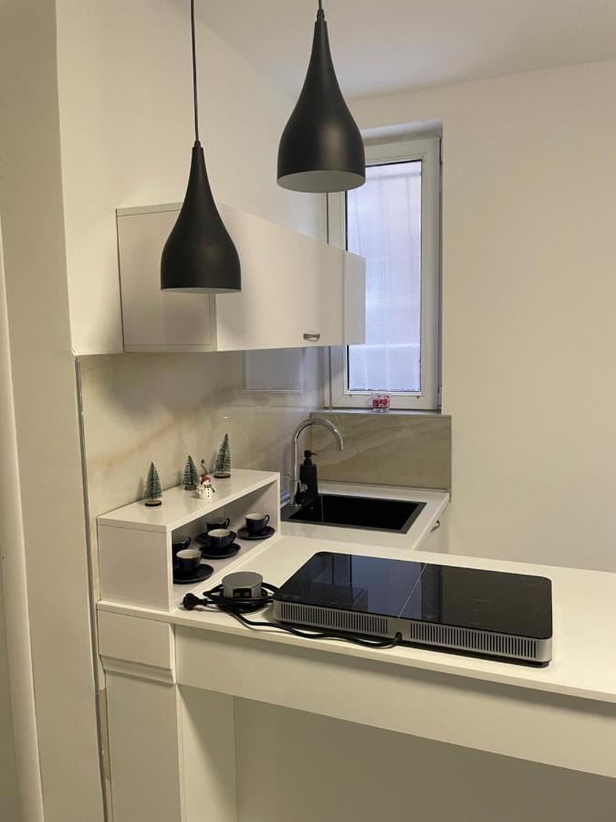 Alexandar13 Apartamento Belgrado Exterior foto