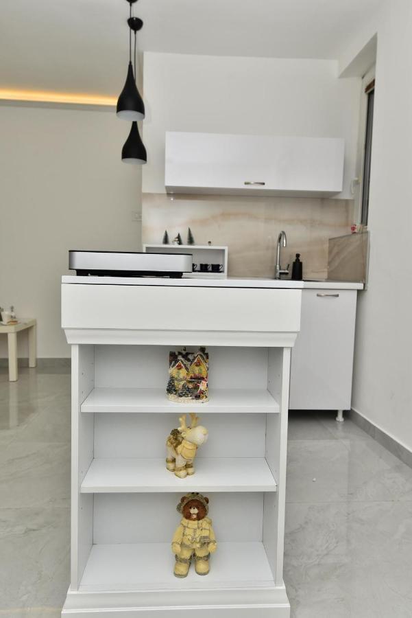 Alexandar13 Apartamento Belgrado Exterior foto